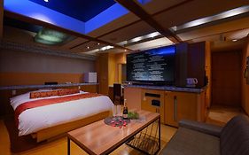 ウォーターホテル Mw（レジャーホテル）